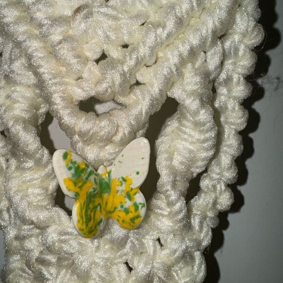 HOMEMADE TOWELL HOLDER - Picture 4 of 4